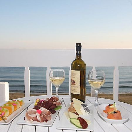 Tinos Beach Hotel Экстерьер фото