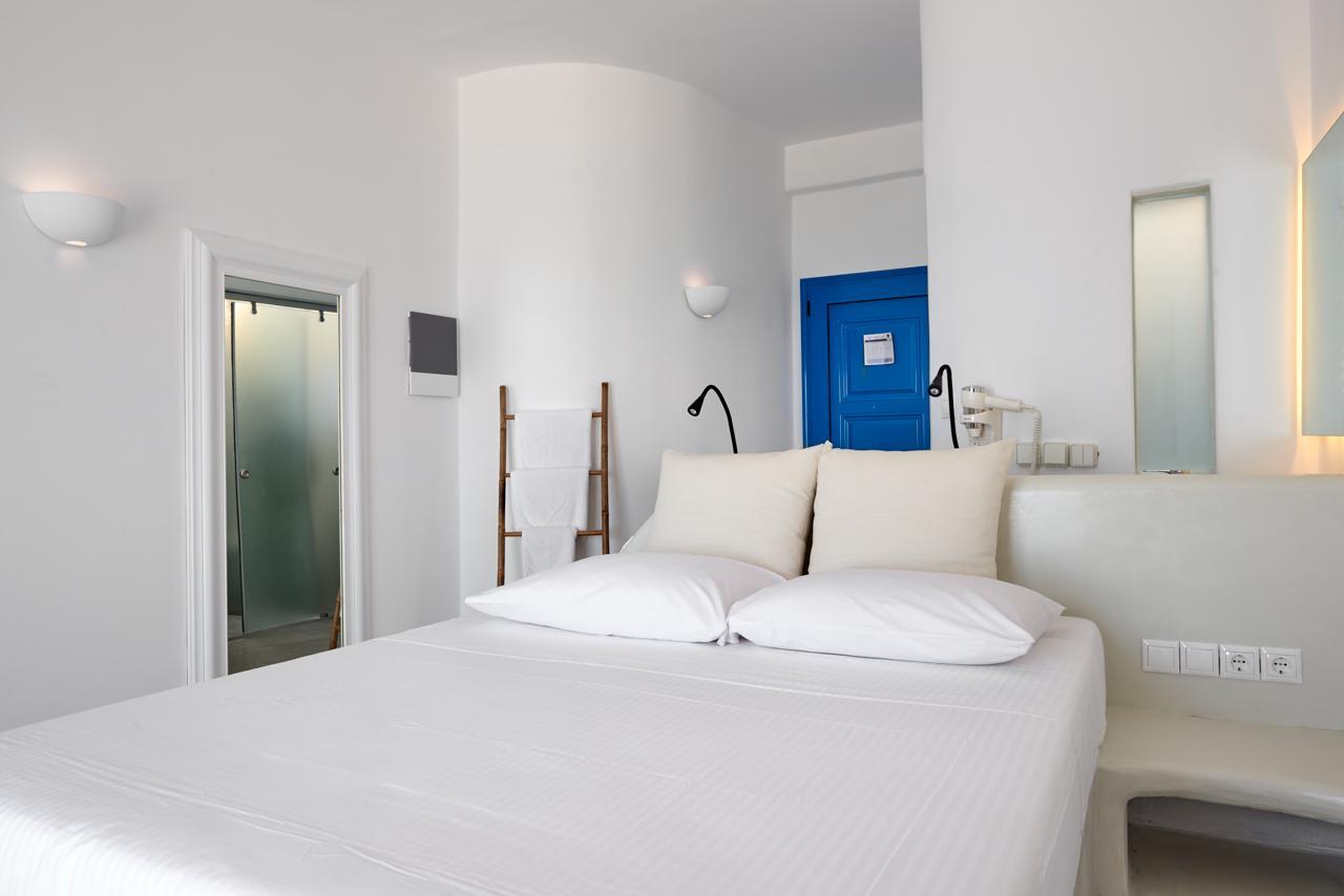 Tinos Beach Hotel Экстерьер фото